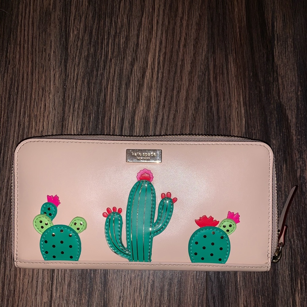 Kate Spade Cactus Wallet 🌵😍